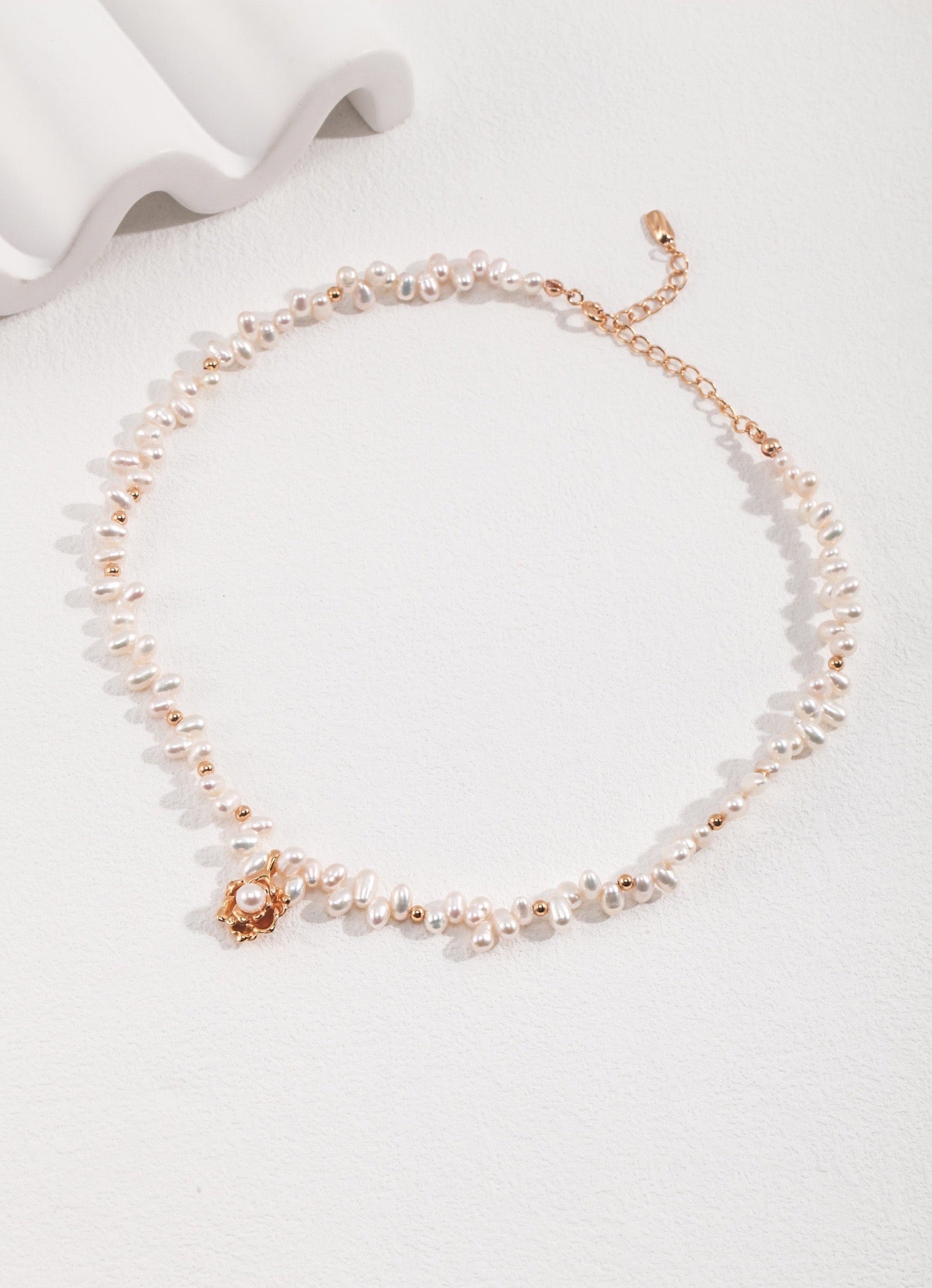 Camellia - Pearl Necklace